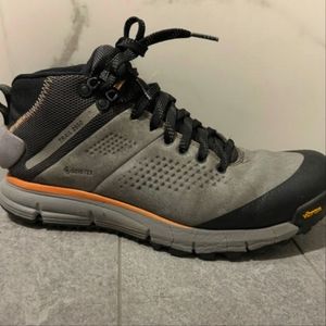 ❌sold❌ Danner Trail 2650 GTX Mid Hiking Boots - Women's size 9.5